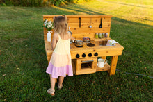 Load image into Gallery viewer, Centered Simple Kitchen with Oven (Clear Sinks)
