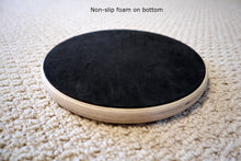 Load image into Gallery viewer, Wooden Stepping Stones set of 6
